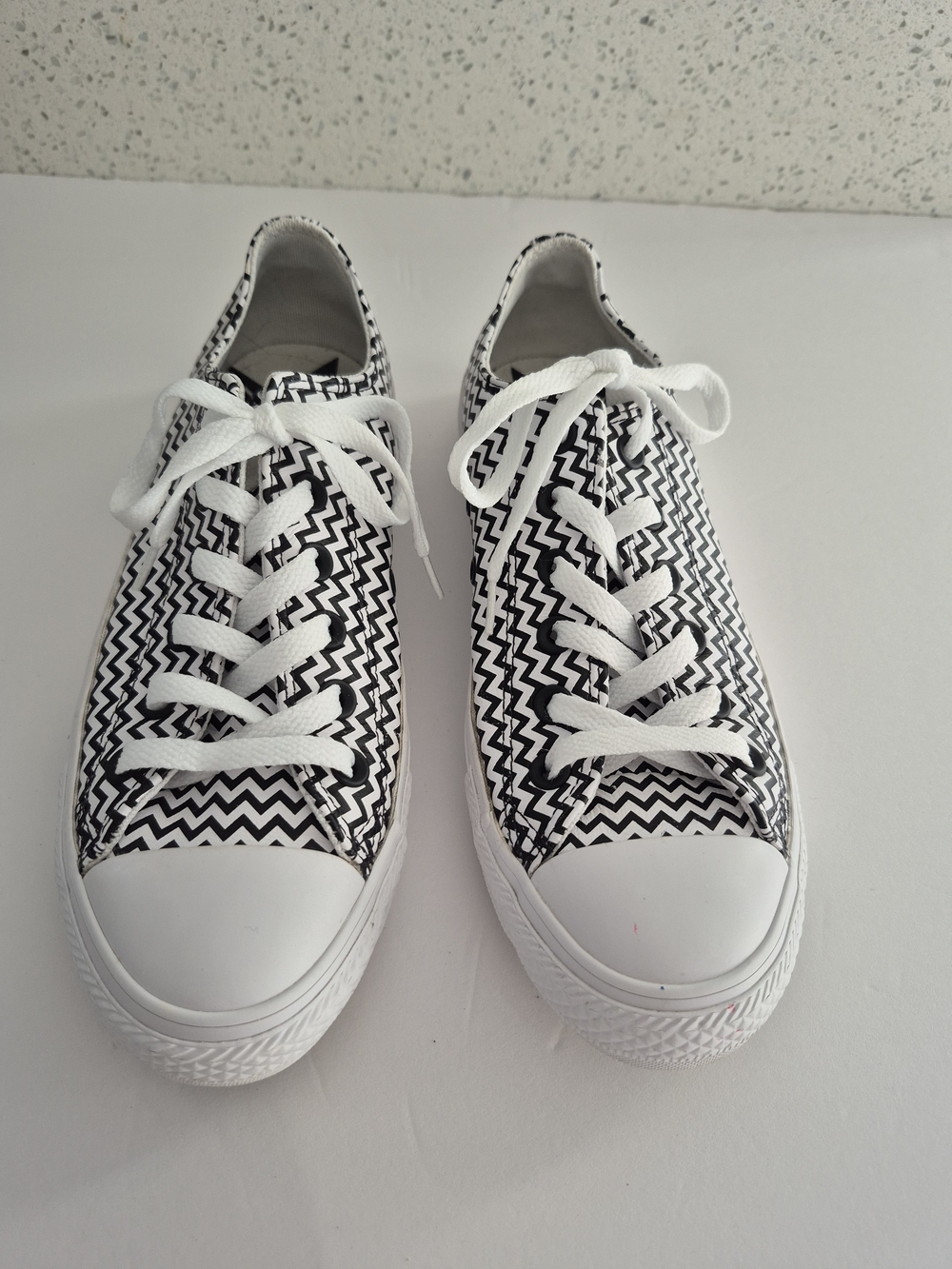 Converse Black and White Zigzag Low-Top Sneakers